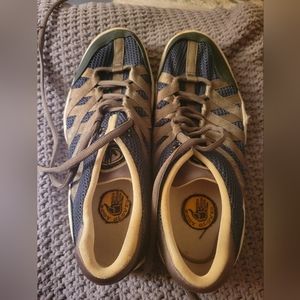 Women's Body Glove shoes